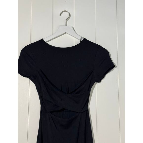 Alya Francesca's Knee Length Knotted Draped Front With Cut-Out Dress Size XS - Picture 7 of 8